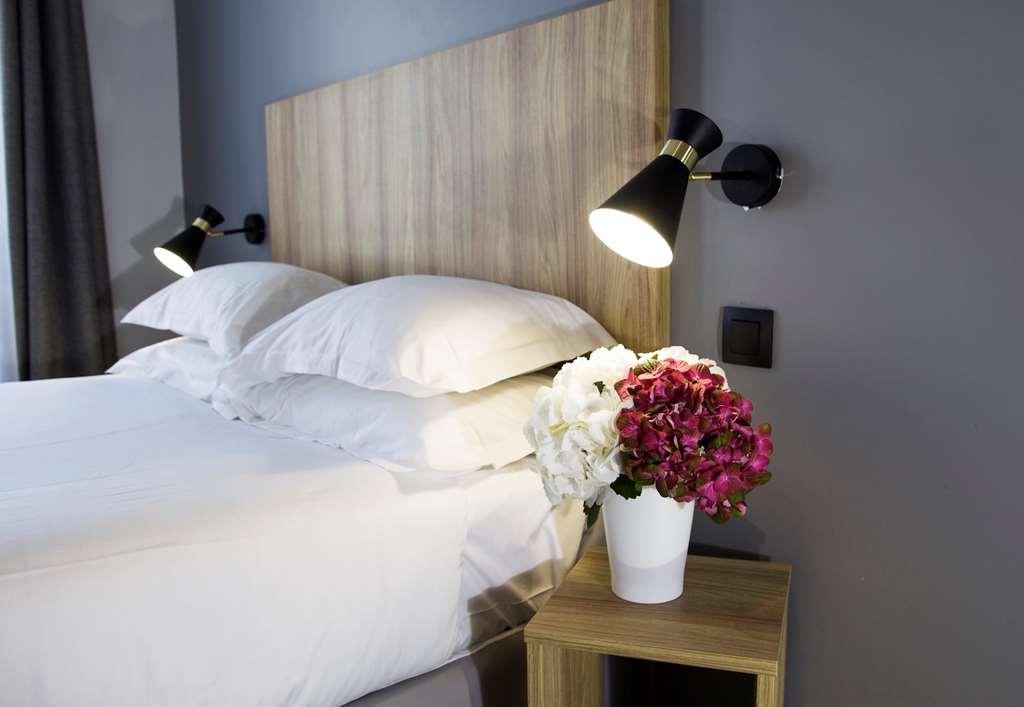 Hotel Moulin Vert Paris Room photo